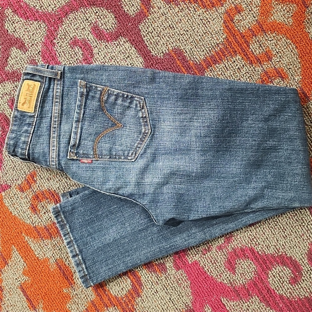 Levi's Mid Rise Skinny jeans size 6S W28 L30